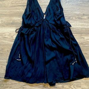 NWOT, Free People mini dress, Black, M